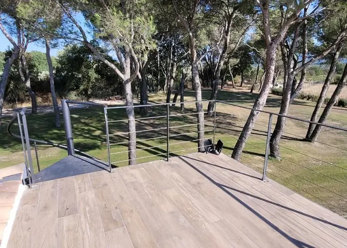 Les Pins Du Luberon